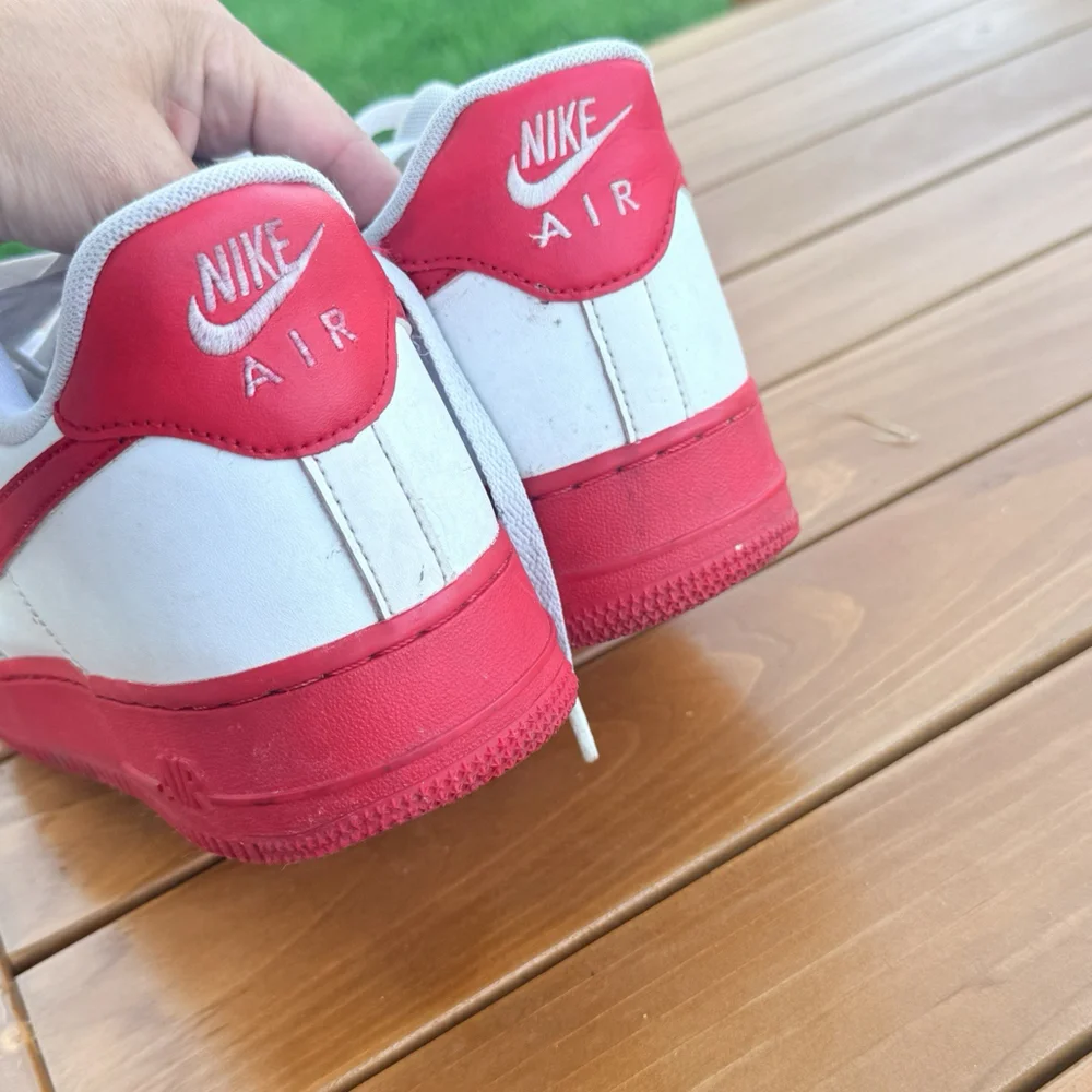 Nike Air Force 1 Retro Low White University Red Midsole CK7663-102 Mens SZ 10.5